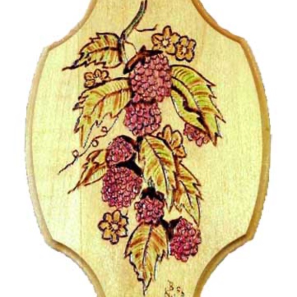 RASPBERRIES & LEAVES, WOODBURNING, NEW, SIGNED, ONE OF A KIND, HAND DONE - Picture 1 of 1